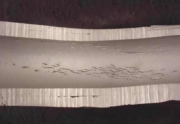 无缝管内孔缺陷机理分析与控制策略研究